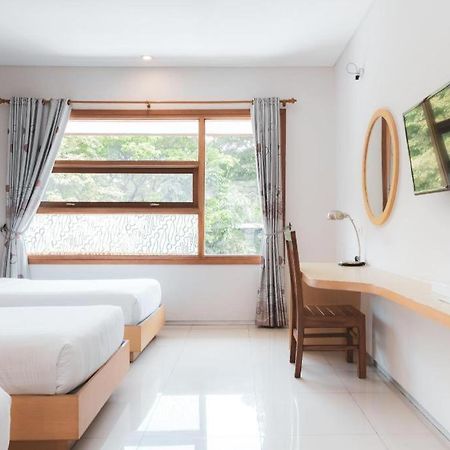 Hotel Tibera Taman Cibeunying Bandung Luaran gambar