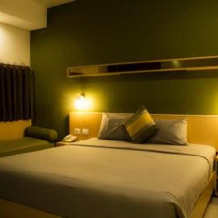 Hotel Tibera Taman Cibeunying Bandung Luaran gambar