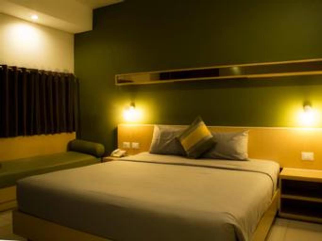 Hotel Tibera Taman Cibeunying Bandung Luaran gambar