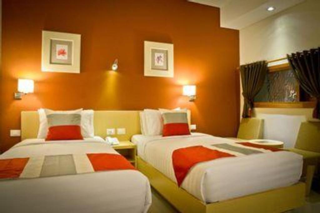 Hotel Tibera Taman Cibeunying Bandung Luaran gambar