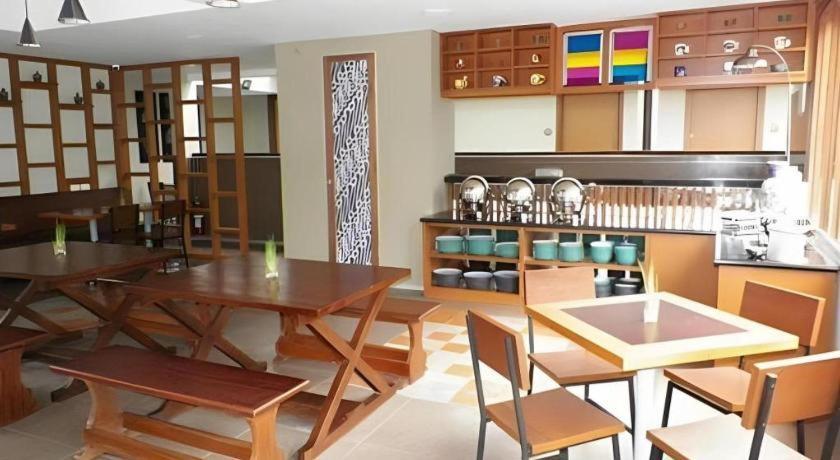 Hotel Tibera Taman Cibeunying Bandung Luaran gambar