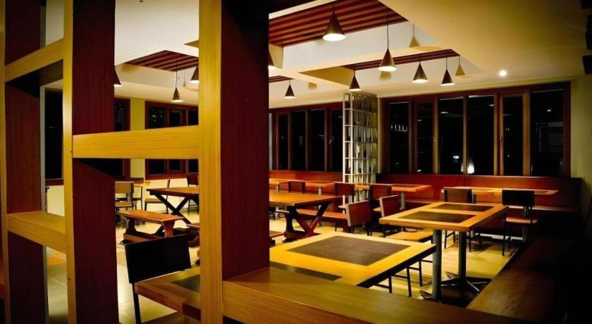 Hotel Tibera Taman Cibeunying Bandung Luaran gambar