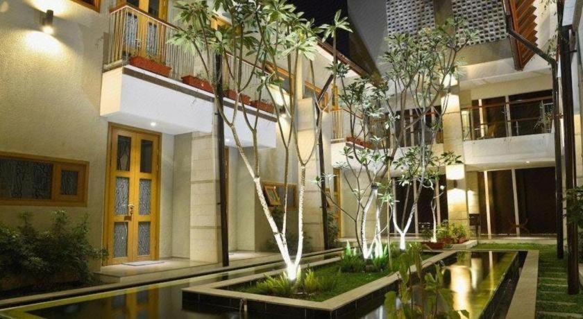 Hotel Tibera Taman Cibeunying Bandung Luaran gambar