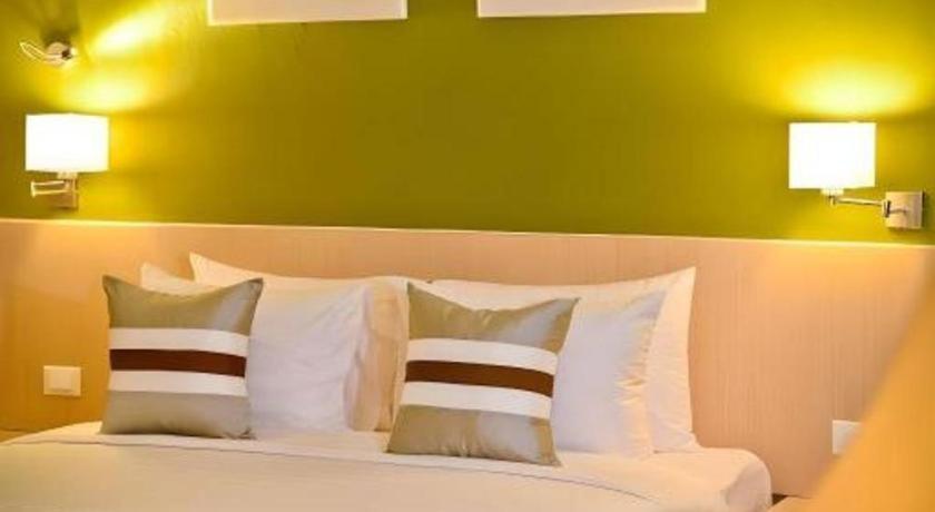 Hotel Tibera Taman Cibeunying Bandung Luaran gambar