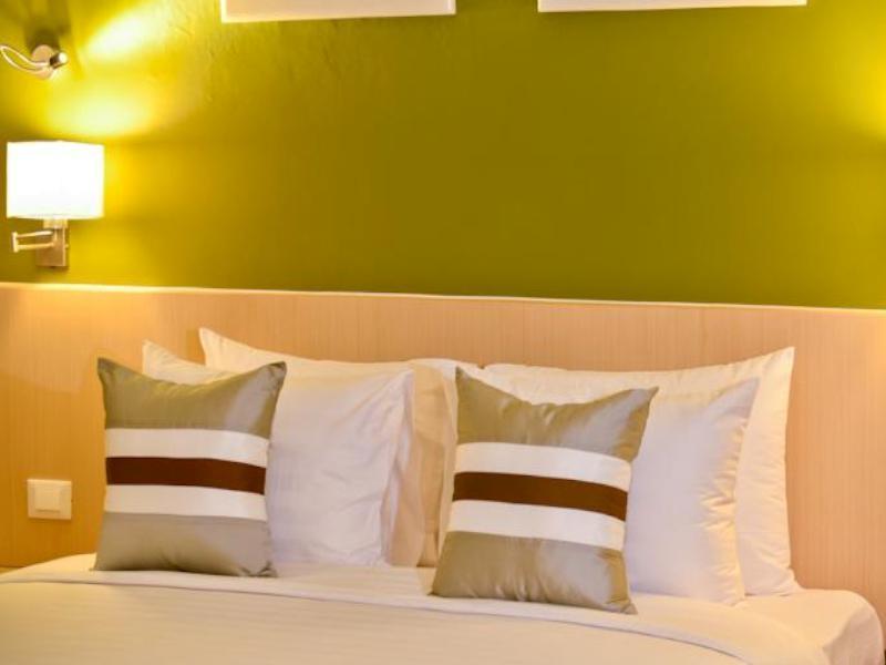 Hotel Tibera Taman Cibeunying Bandung Luaran gambar